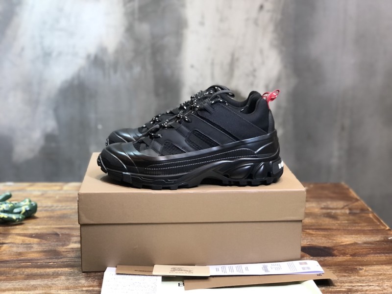 Burberry Arthur Vintage Sneaker 31