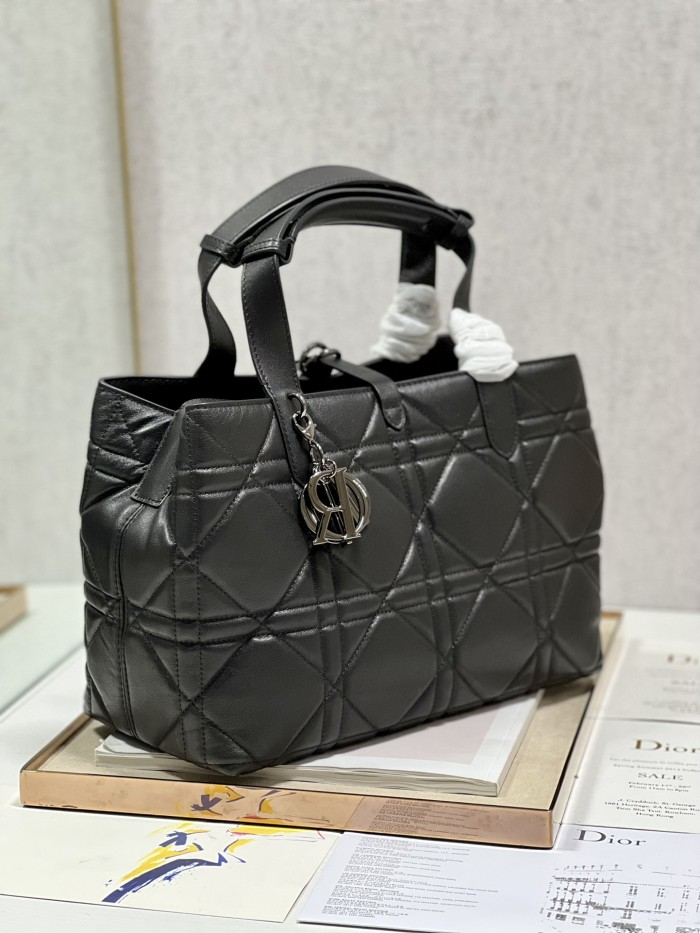 Handbag Dior 1188 size 30×36×15 cm