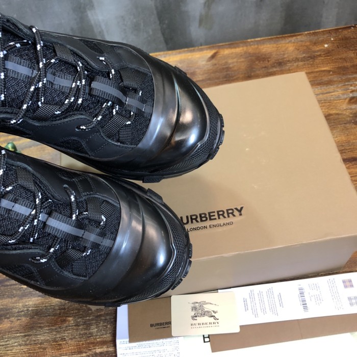 Burberry Arthur Vintage Sneaker 31