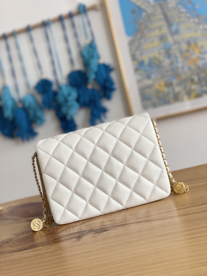 Handbag Chanel 3378 size 15cmX20cmX9 cm