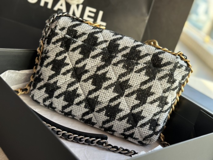 Handbag Chanel AS1161 size 30 CM