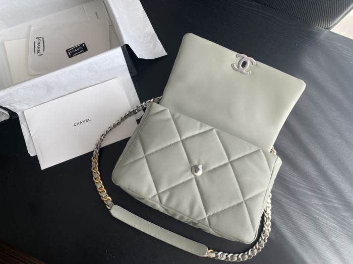 Handbag Chanel size 26cmx16cmx9 cm