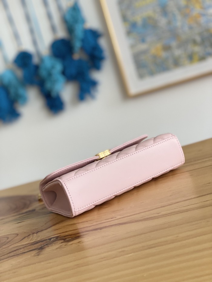 Handbag Chanel AP81214 size 10*18*4.5 cm