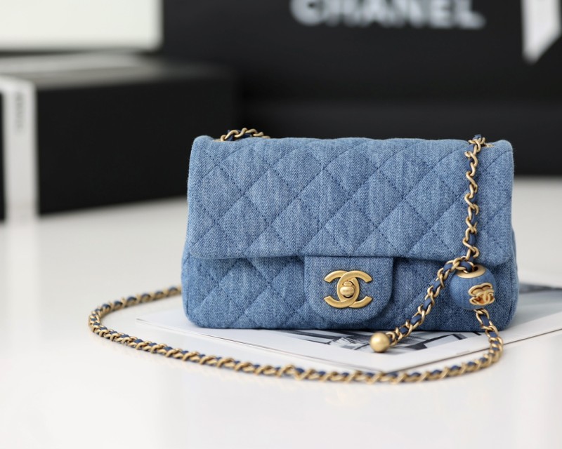 Handbag Chanel size 20cm