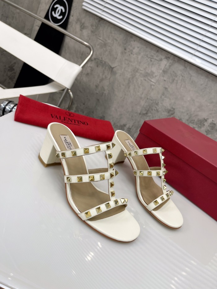 VALENTINO GARAVANI Rockstud WOMEN 5