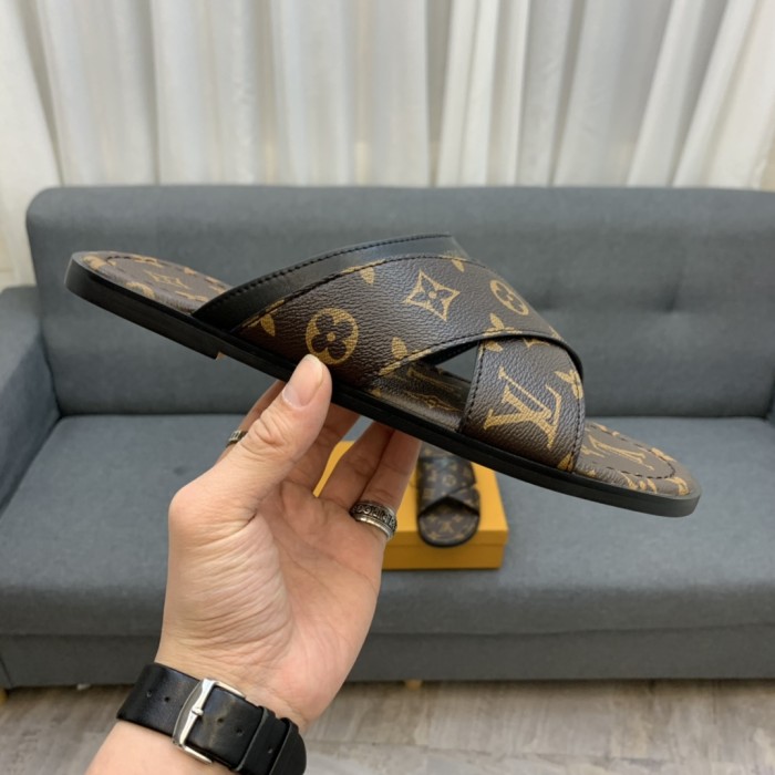 Louis Vuitton Slipper 140
