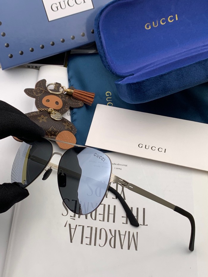 Sunglasses Gucci G1732
