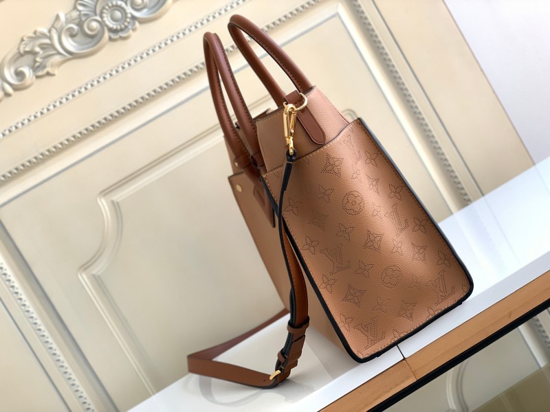 Handbag Louis Vuitton M20633 size：30.5x24.5x14cm