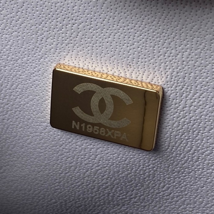 Handbag Chanel A01112 size 15.5x25.5x6.5 cm