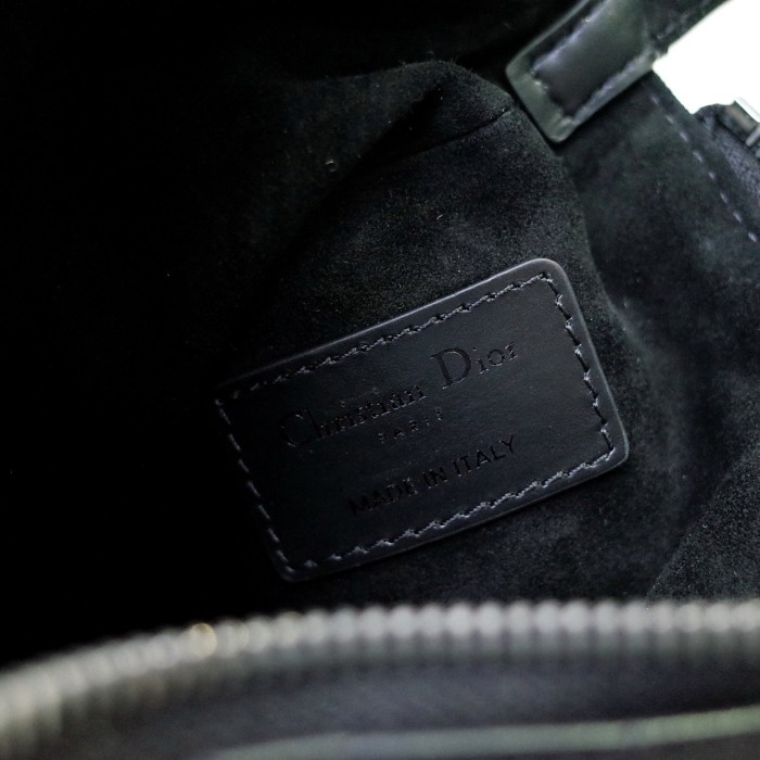 Handbag Dior size 25x16x2.5 CM