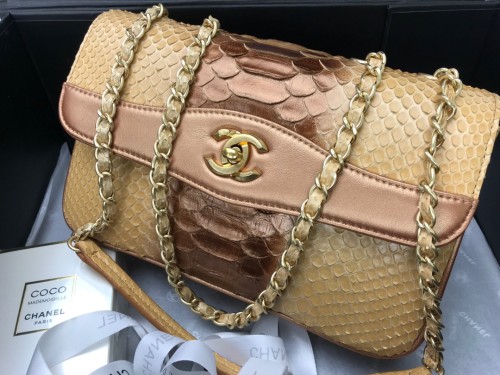 Handbag Chanel size 24.5cm*15.5cm*8.5 cm