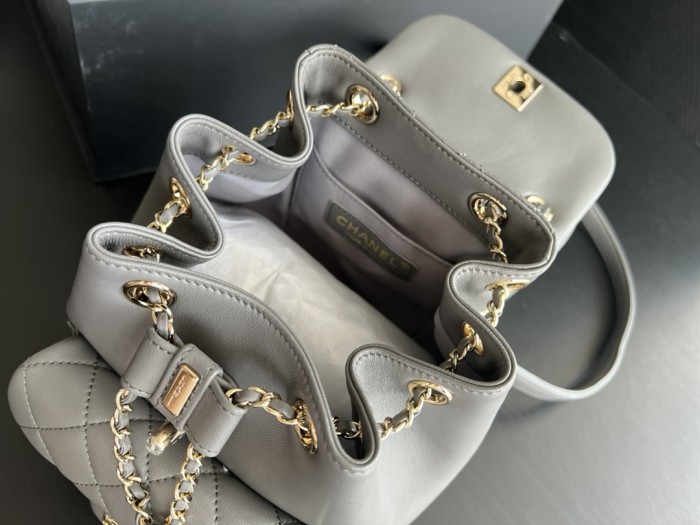 Handbag Chanel 2908 size 18cmx18cmx12 cm