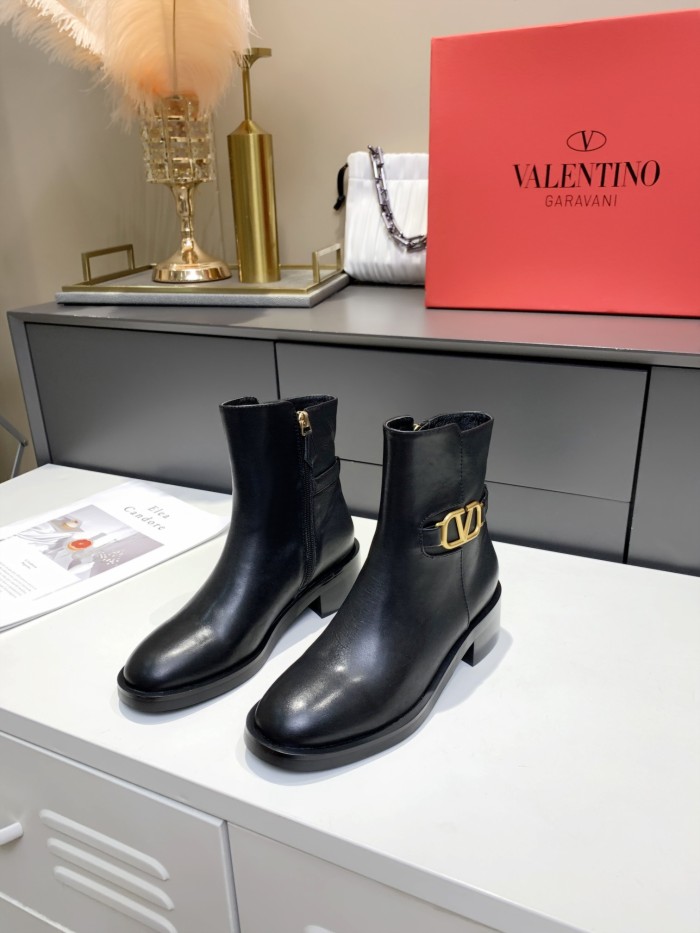 VALENTINO GARAVANI Roman Stud BOOT WOMEN 26