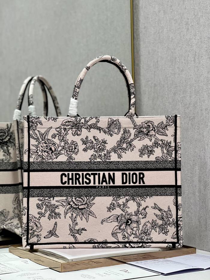 Handbag Dior 1286 size 41*32 cm