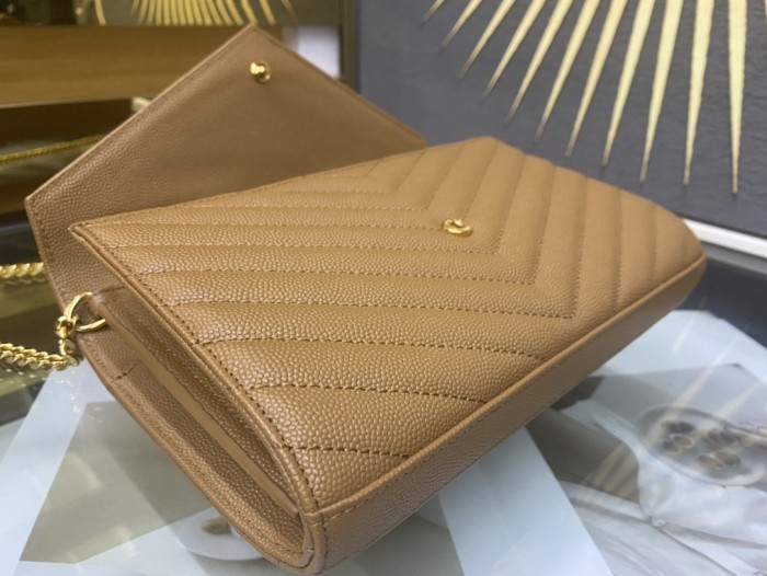 Handbags SAINT LAURENT 377828 size 22.5x14x4 cm