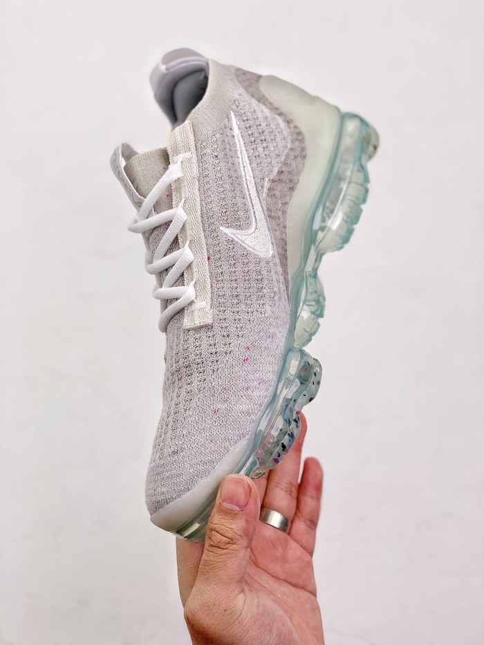 Nike Air VaporMax 2021 Flyknit Sneaker 12