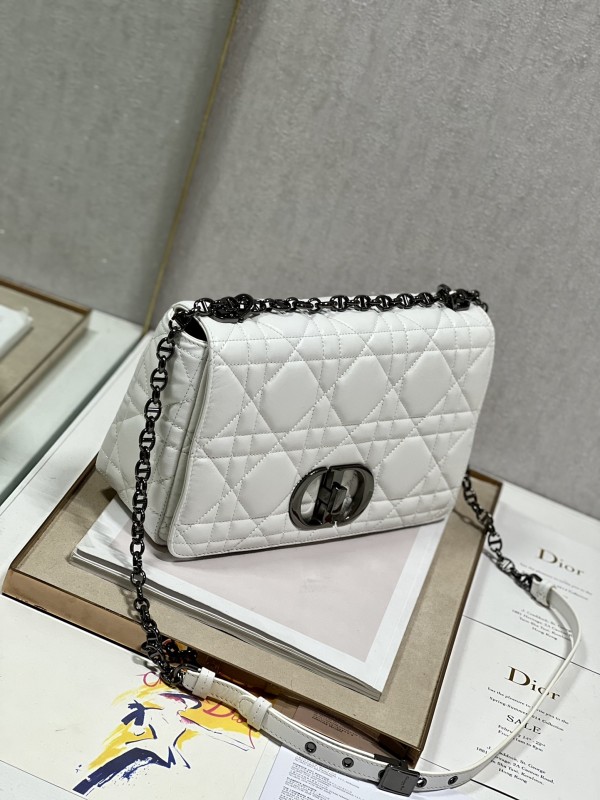 Handbag Dior 1200 size 28 cm