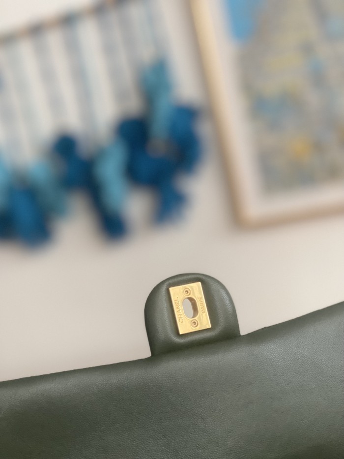 Handbag Chanel AS3609 size 16x25x10 cm