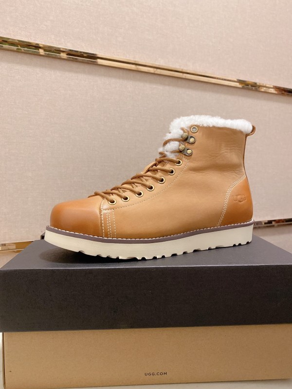 UGG Sneaker 66