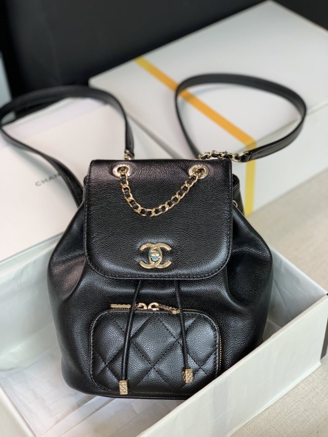 Handbag Chanel size 20x19x12 cm