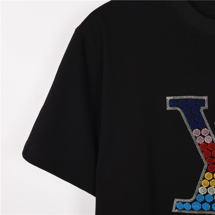 Clothes Louis Vuitton 323