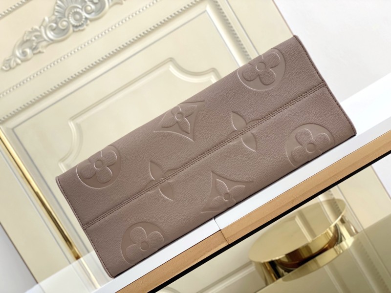 Handbag Louis Vuitton M44925 size 41.0 x 34.0 x 19.0 cm