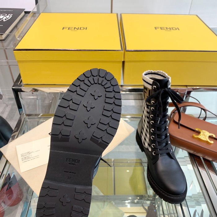 Fendi Boots 18