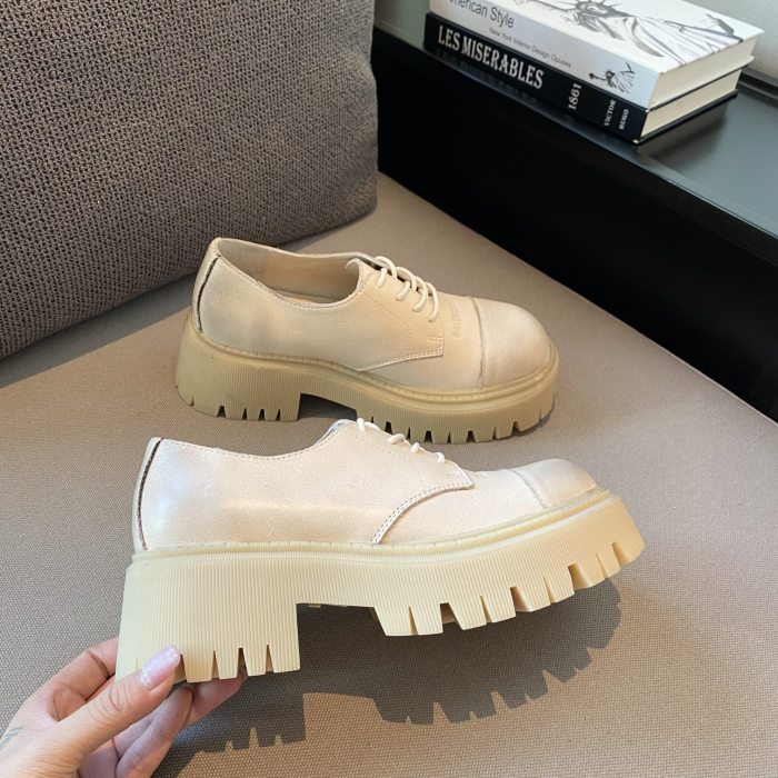 Balenciaga women 3
