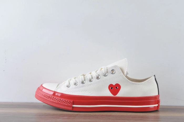 Converse Chuck Taylor All-Star 70 Ox Comme des Garcons PLAY Egret Red Midsole