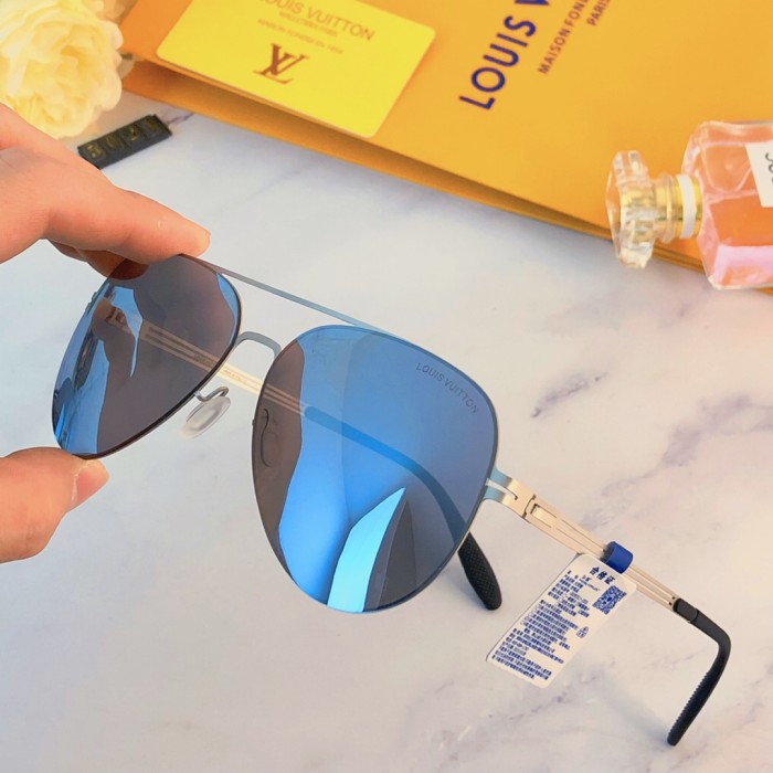 Sunglasses Fendi LV5021