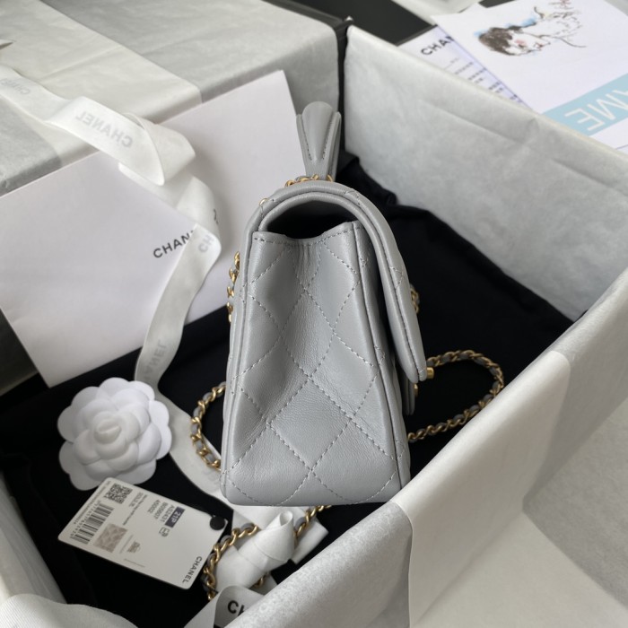 Handbag Chanel AS2431 size 20x12x6 cm