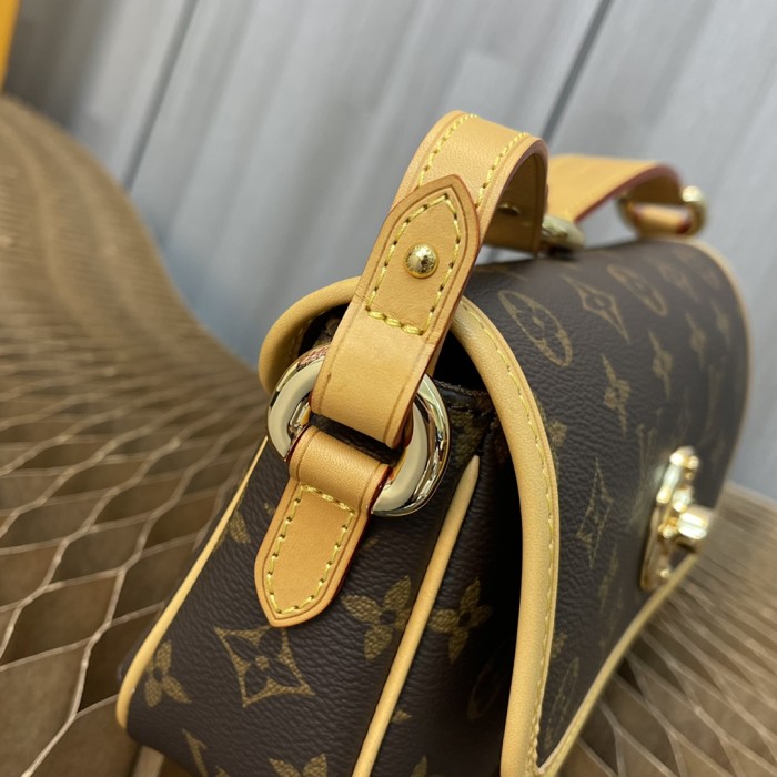 Handbag Louis Vuitton M40078 size 22.5×13×8 CM
