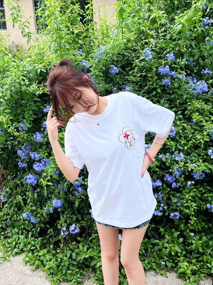 Clothes Louis Vuitton 159