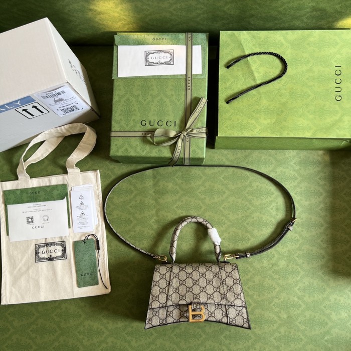 Handbag Gucci 681697 size 22.5*14.5*10cm