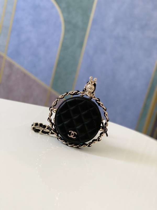 Handbag Chanel 81169 size 12 cm