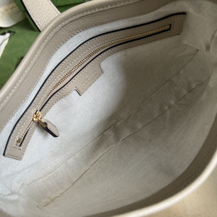 Handbag Gucci 678843 size 28x 19x 4.5 cm