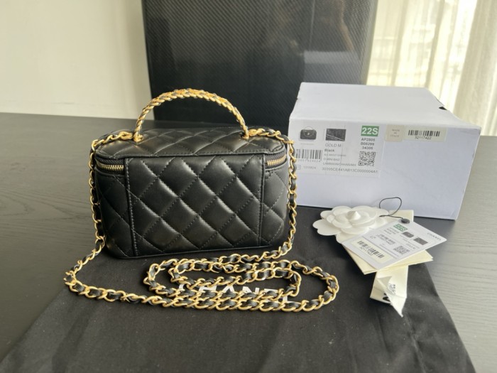 Handbag Chanel AP2805 size 17cmx9.5cmx8 cm