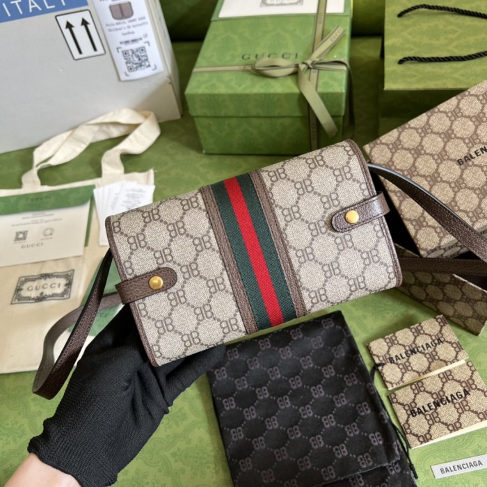 Handbag Gucci 680131 size 18.8*10.9*3.3 cm