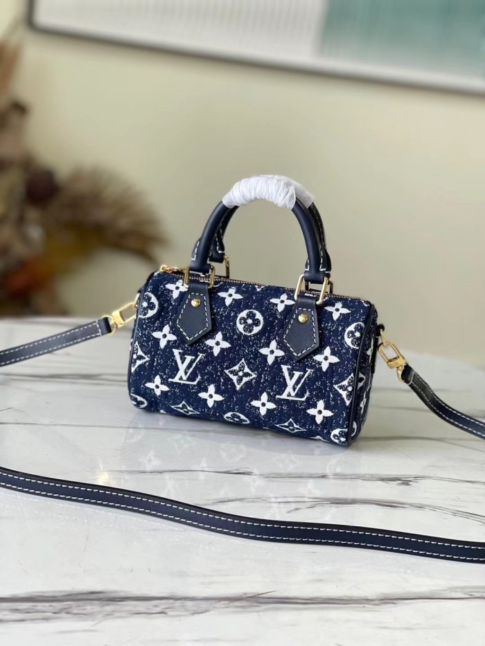 Handbag Louis Vuitton M81213 size 16.0 x 11.0 x 9.0 cm
