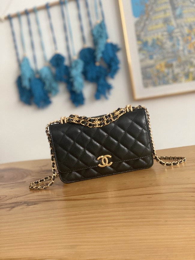 Handbag Chanel 81233 size 19 cm