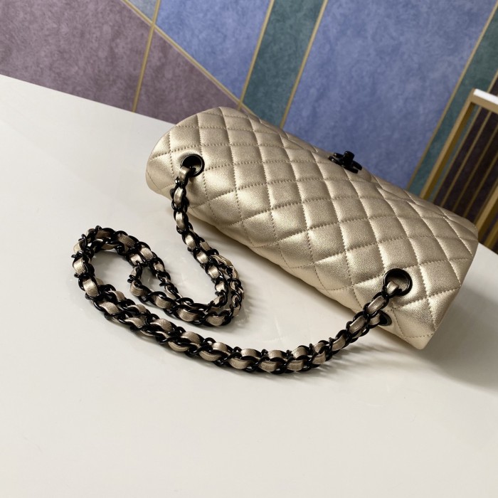 Handbag Chanel 112 size 25 cm