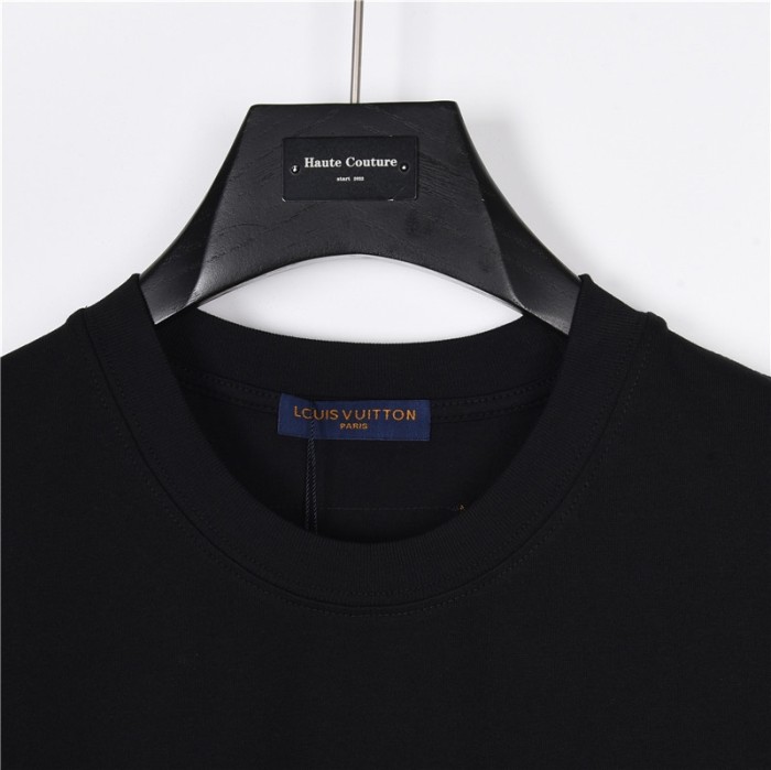 Clothes Louis Vuitton 382