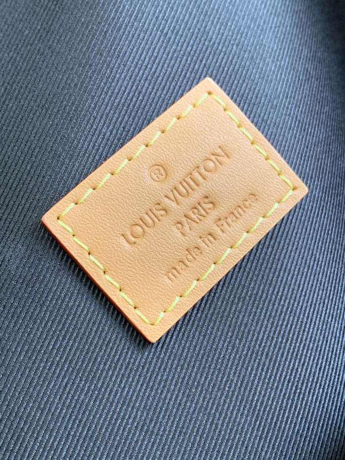 Handbag Louis Vuitton 40380 size30.0 x 40.0 x 13.0