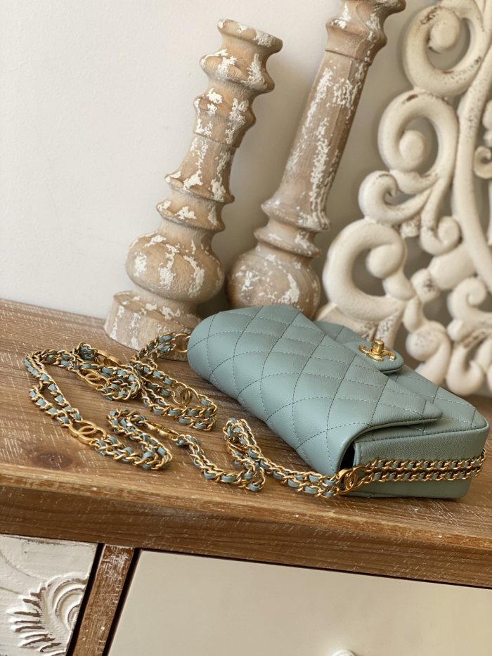 Handbag Chanel AS3757 size 14.5x20x6.5 cm