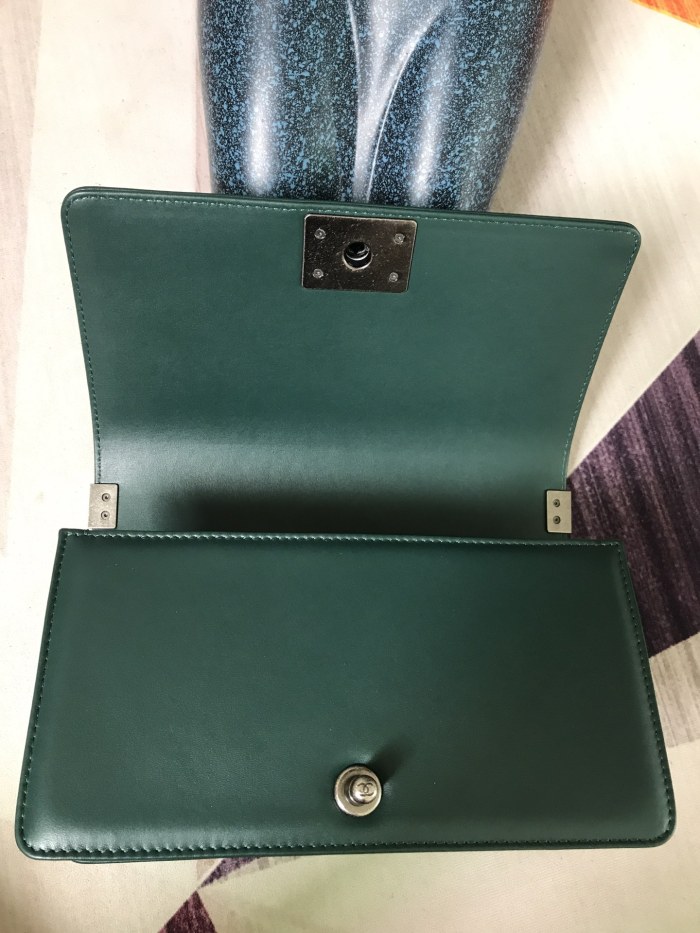 Handbag Chanel 67086 size 14.5×25×8 cm
