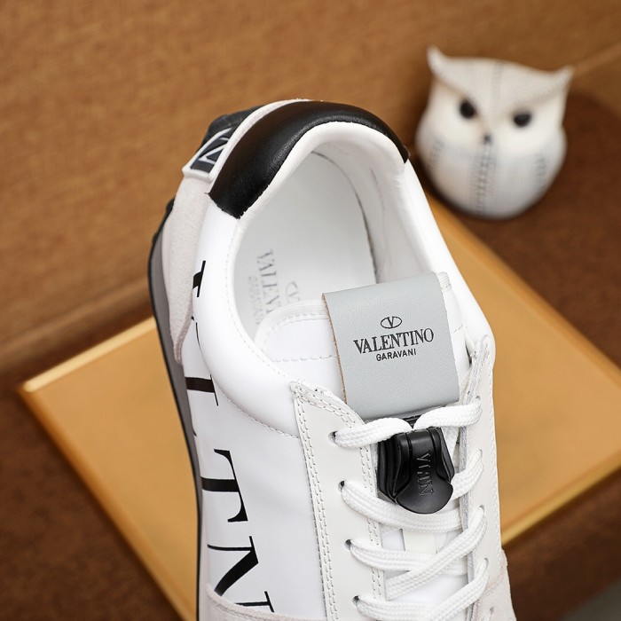 Valentino Garavani Low-top sneakers 13