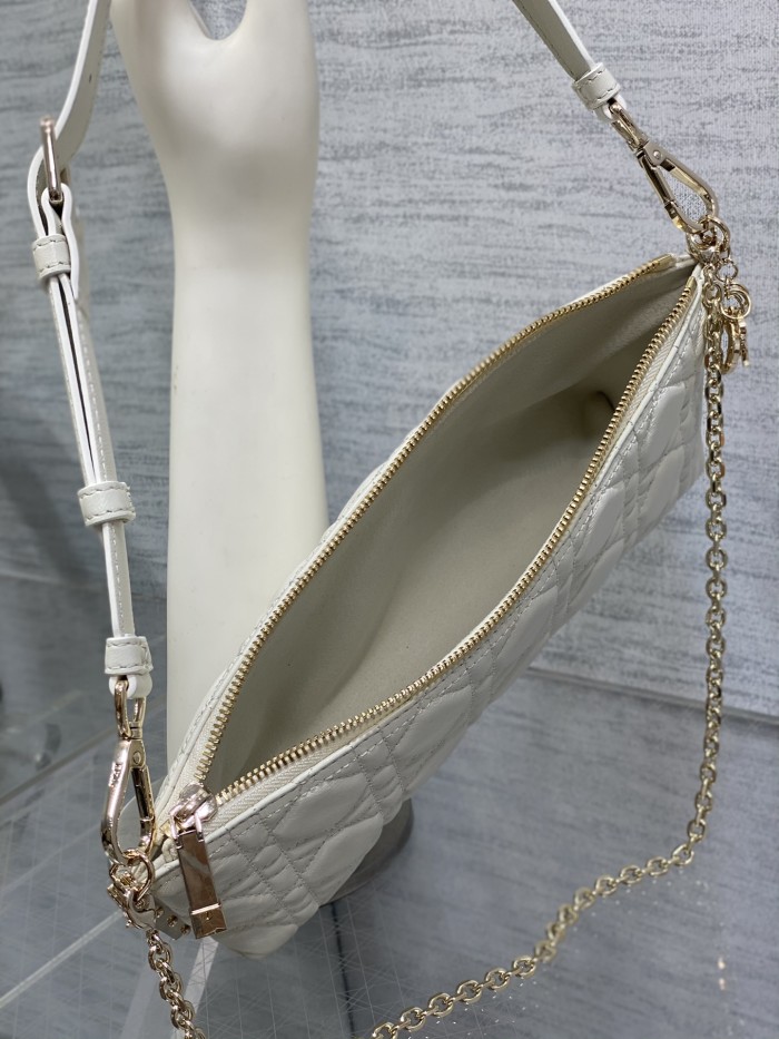 Handbag Dior size 27×12×5 cm