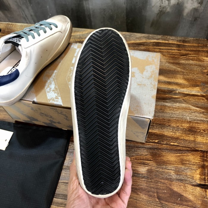 Golden Goose Superstar distressed-finish sneakers 16