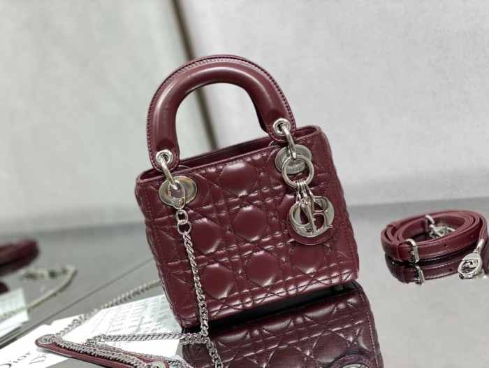 Handbag Dior size 17 cm