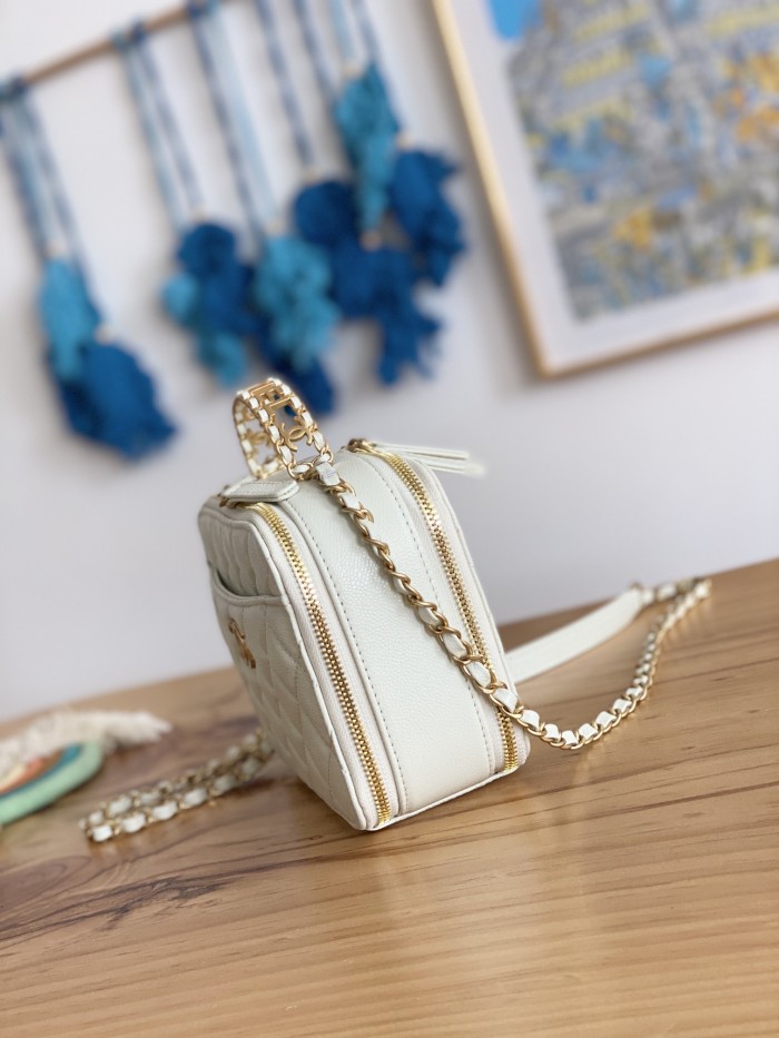 Handbag Chanel AP3222 size 19*13.5*7* cm